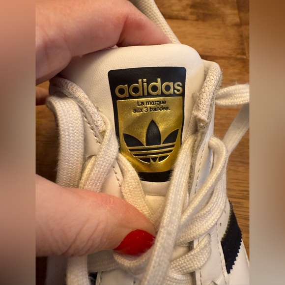 Adidas Super Star Sneakers size 7.5 - Picture 3 of 11
